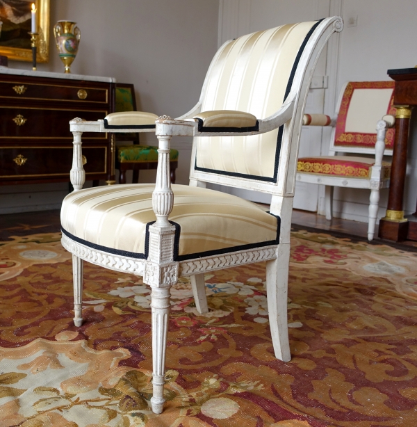 Mobilier de salon d'époque Directoire : 4 fauteuils et un canapé dans le goût de Jacob fin XVIIIe