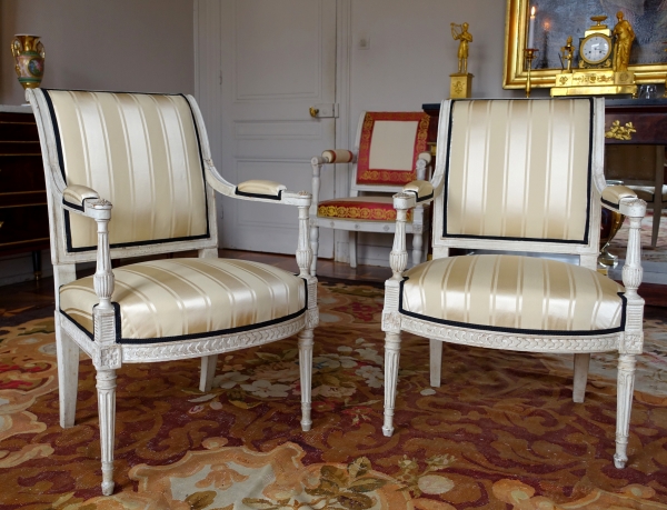 Directoire lacquered wood living room suite : a sofa and 4 armchairs - late 18th century