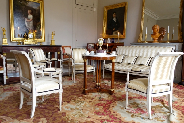 Directoire lacquered wood living room suite : a sofa and 4 armchairs - late 18th century