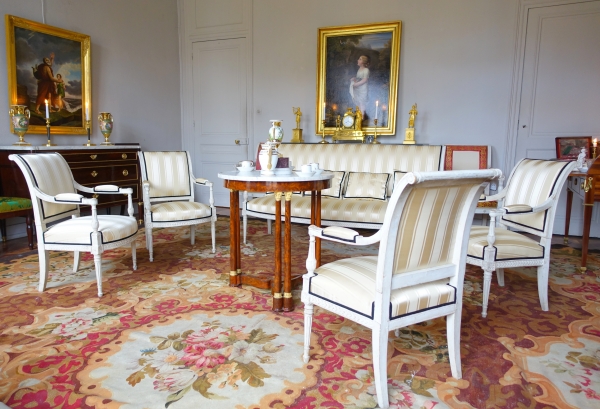 Directoire lacquered wood living room suite : a sofa and 4 armchairs - late 18th century