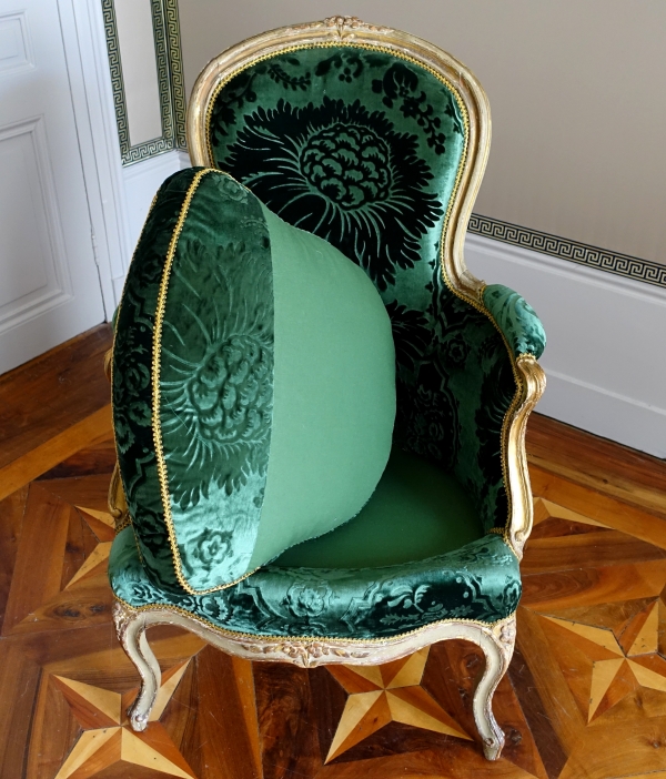 Louis Delanois - paire de bergères Louis XV en cabriolet - estampille - velours de soie
