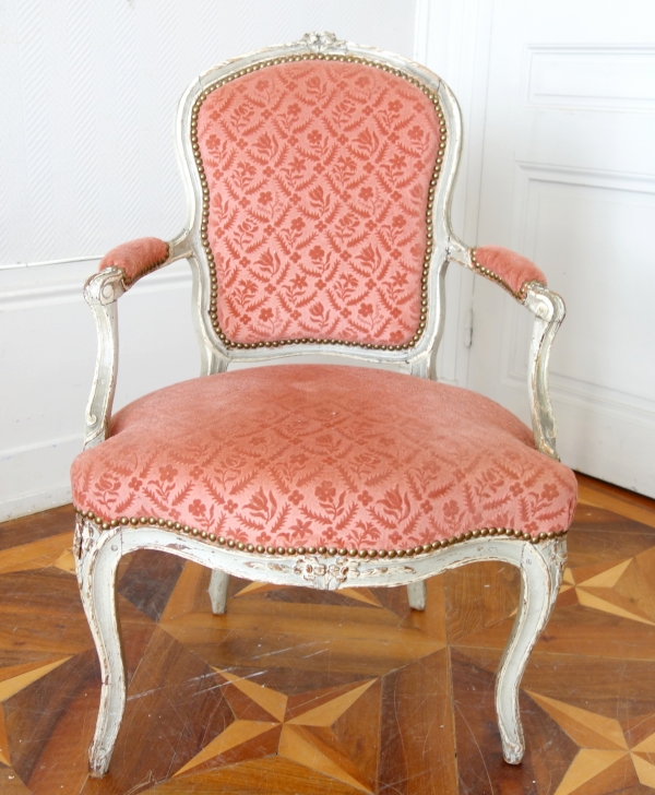 Pair of Louis XV cabriolet armchairs - 18th century