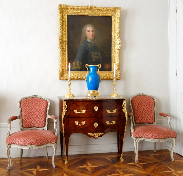 Pair of Louis XV cabriolet armchairs - 18th century