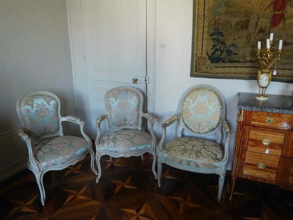 Pierre-François-Joseph Corbisier : pair of Louis XV cabriolet armchairs - stamped