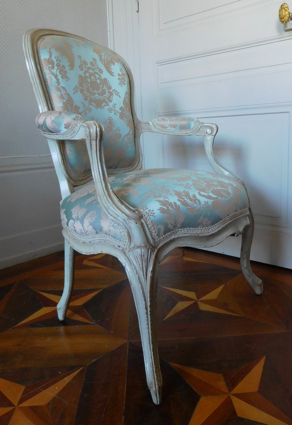 Pierre-François-Joseph Corbisier : pair of Louis XV cabriolet armchairs - stamped