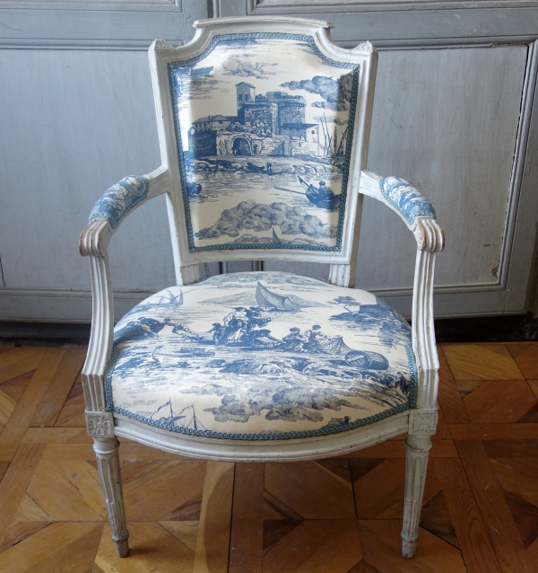 Paire de fauteuils cabriolets Louis XVI - toile de Jouy Guéthary - Guetaria