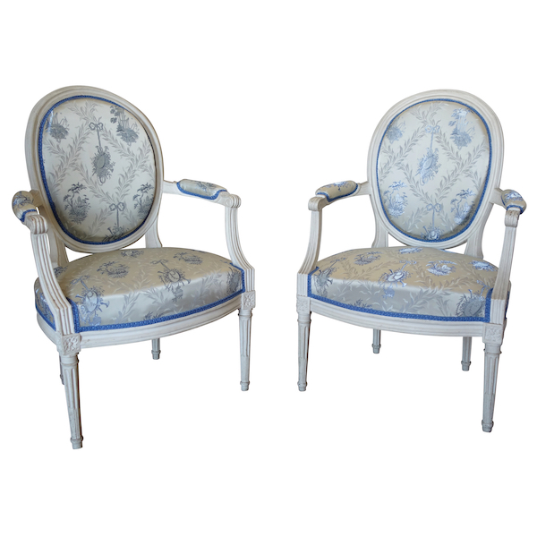 Pair of lacquered cabriolet armchairs, Louis XVI period - 18th century