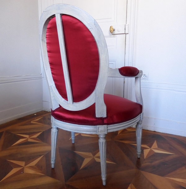 Pair of Louis XVI cabriolet armchairs - burgundy satin, 18th century