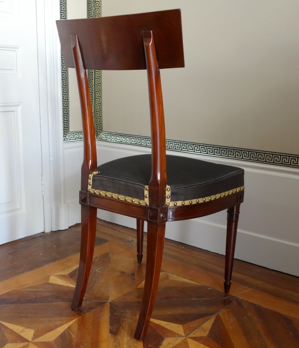 Paire de chaises à l'étrusque en acajou d'époque Directoire, couverture en crin de cheval