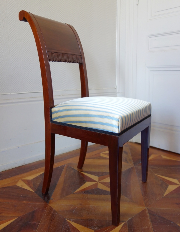 Paire de chaises à l'étrusque en acajou attribuées à Jacob - époque Directoire