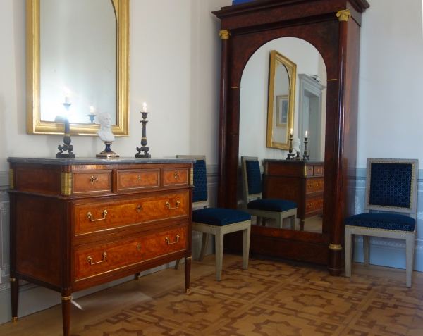 Jacob Frères, Palais des Tuileries : paire de chaises d'époque Consulat estampillées, numéros d'inventaire