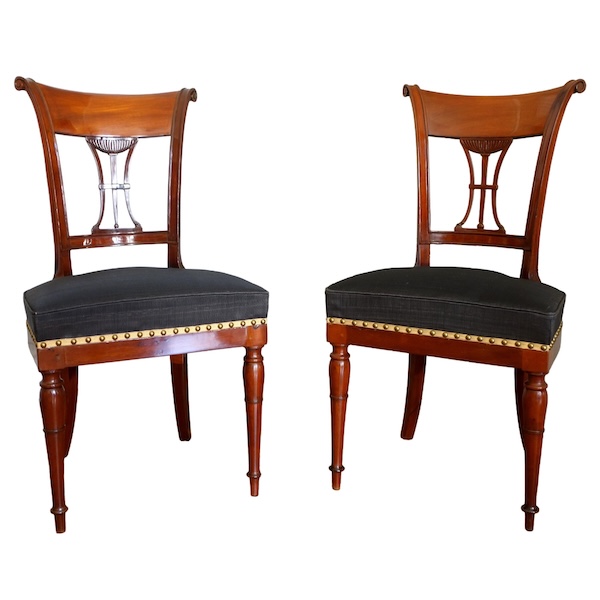 Demay : pair of mahogany chairs, horsehair cover, late 18th century (Directoire period)