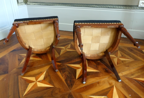 Demay : pair of mahogany chairs, horsehair cover, late 18th century (Directoire period)