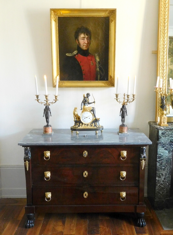 Pair of Empire mahogany chairs, leopard-fashioned cover, early 19th century