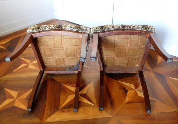 Paire de chaises Empire en acajou, couverture de fourrure façon léopard