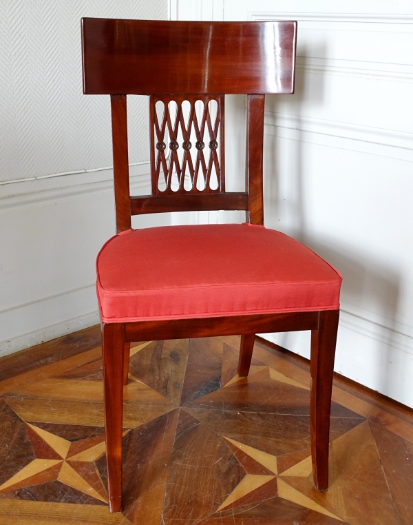 Pair of mahogany Klismos-shaped chairs stamped Chapuis - late 18th century