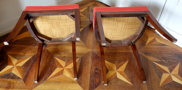 Pair of mahogany Klismos-shaped chairs stamped Chapuis - late 18th century