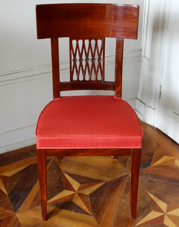 Pair of mahogany Klismos-shaped chairs stamped Chapuis - late 18th century