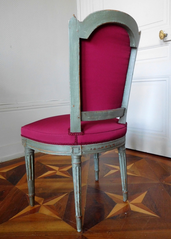 Paire de chaises d'époque Louis XVI, faille de soie pourpre