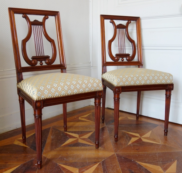 Georges Jacob : pair of mahogany Louis XVI chairs, lyra-shaped backrest