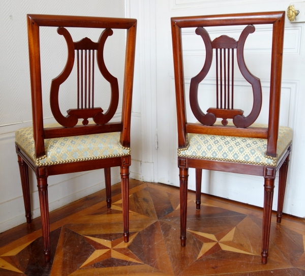 Georges Jacob : paire de chaises lyre d'époque Louis XVI en acajou recouvertes crin de cheval