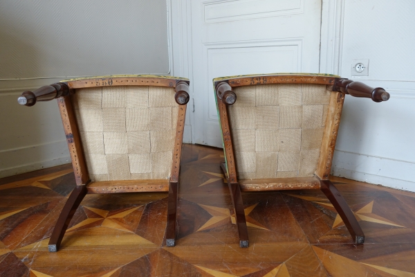 Paire de chaises royales par Jacob au Chateau d'Eu - époque Empire Restauration - estampille et numéro d'inventaire