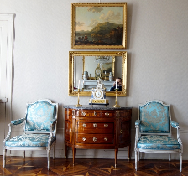 Pair of a la Reine armchairs stamped JB Boulard - Louis XVI production, 18th century