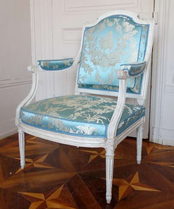 JB Boulard, menuisier du roi : paire de fauteuils à la Reine d'époque Louis XVI, estampillés