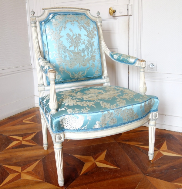 Paire de fauteuils à la Reine d'époque Louis XVI vers 1788-90 - damas de soie bleu