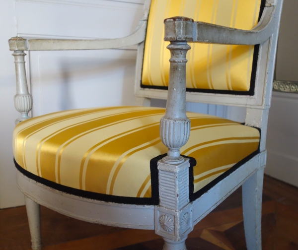 Paire de fauteuils à l'Etrusque en bois sculpté et laqué d'époque Directoire - vers 1795