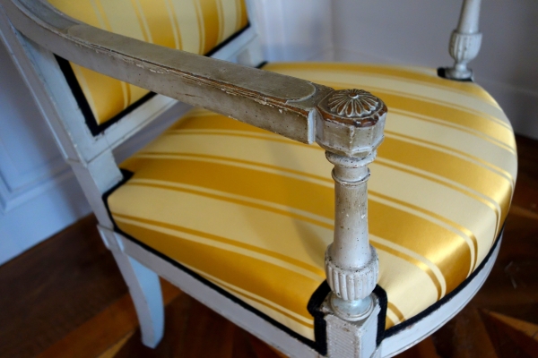 Paire de fauteuils à l'Etrusque en bois sculpté et laqué d'époque Directoire - vers 1795