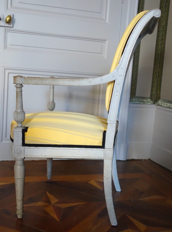 Paire de fauteuils à l'Etrusque en bois sculpté et laqué d'époque Directoire - vers 1795