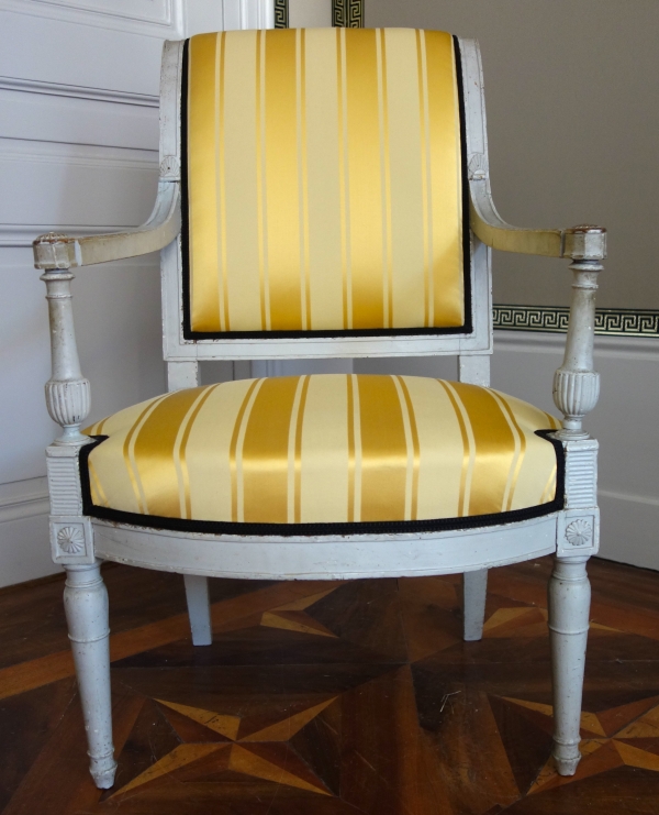 Paire de fauteuils à l'Etrusque en bois sculpté et laqué d'époque Directoire - vers 1795