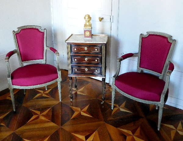 Pair of Louis XVI cabriolet armchairs, 18th century