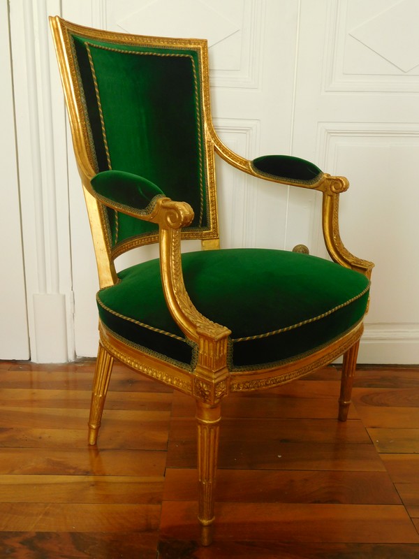 Pair of Louis XVI gilt armchairs, Boulard, seatmaker for the King of France, 18th century