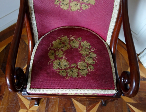 Jeanselme : paire de fauteuils gondole en acajou, estampille - provenance famille de La Rochefoucauld au Château de Verteuil