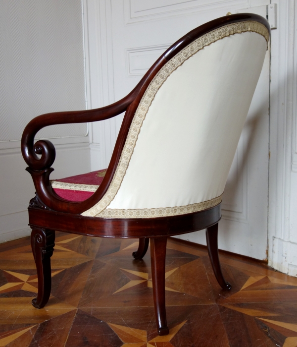 Jeanselme : paire de fauteuils gondole en acajou, estampille - provenance famille de La Rochefoucauld au Château de Verteuil