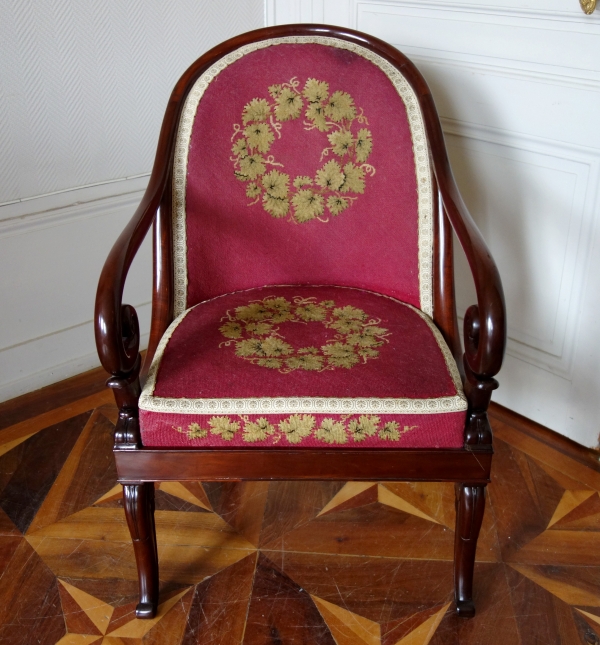 Jeanselme : paire de fauteuils gondole en acajou, estampille - provenance famille de La Rochefoucauld au Château de Verteuil