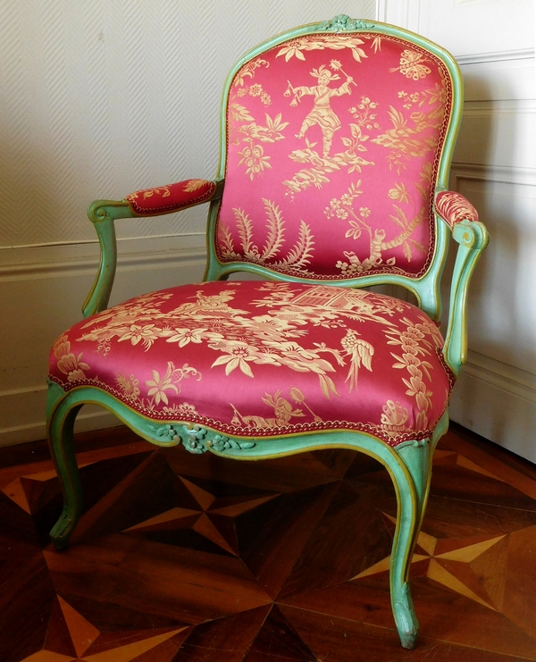 Pierre Bara : paire de fauteuils à la Reine d'époque Louis XV aux chinoiseries - estampillés