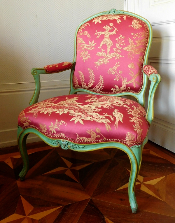 Pierre Bara : paire de fauteuils à la Reine d'époque Louis XV aux chinoiseries - estampillés