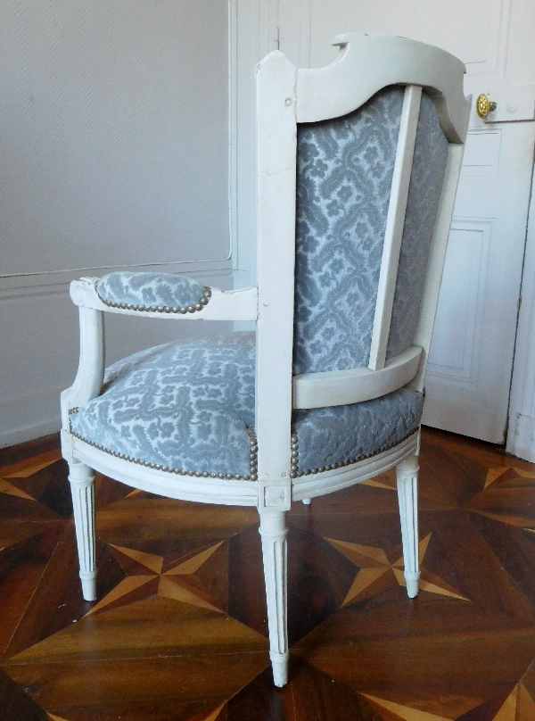 Pair of Louis XVI cabriolet armchairs, 18th century, grey velvet