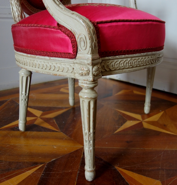 Delaisement : pair of luxurious cabriolet armchairs, Louis XVI period - stamped