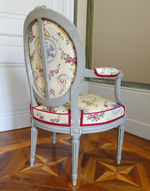 Claude Sené : paire de fauteuils cabriolet médaillon d'époque Louis XVI - estampille