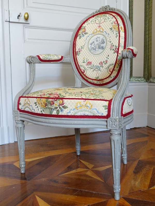 Claude Sené : paire de fauteuils cabriolet médaillon d'époque Louis XVI - estampille