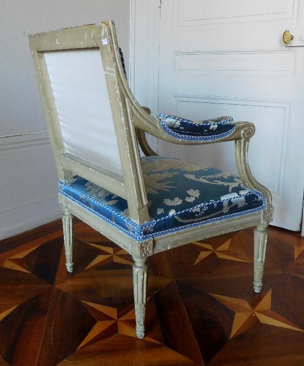 Georges Jacob : paire de fauteuils à la Reine d'époque Louis XVI, lampas bleu Tassinari et Chatel