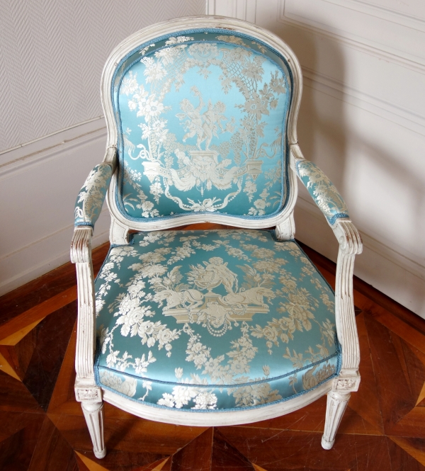 Louis Delanois : paire de fauteuils à la Reine Louis XVI d'époque Louis XV