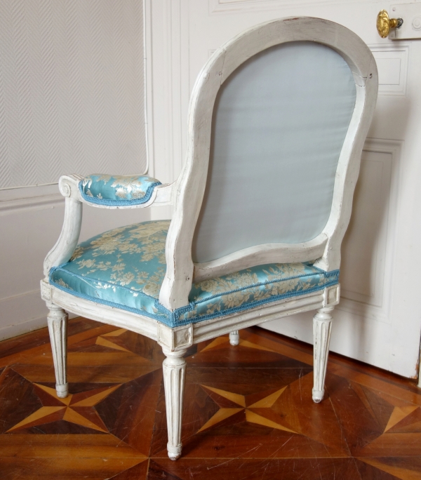 Louis Delanois : paire de fauteuils à la Reine Louis XVI d'époque Louis XV