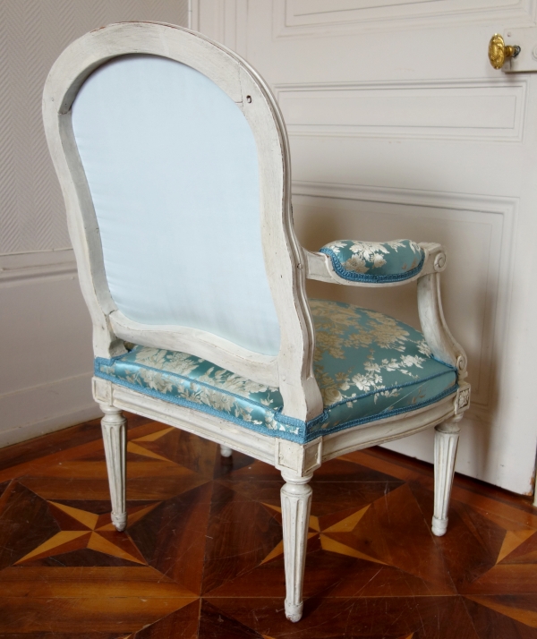 Louis Delanois : paire de fauteuils à la Reine Louis XVI d'époque Louis XV