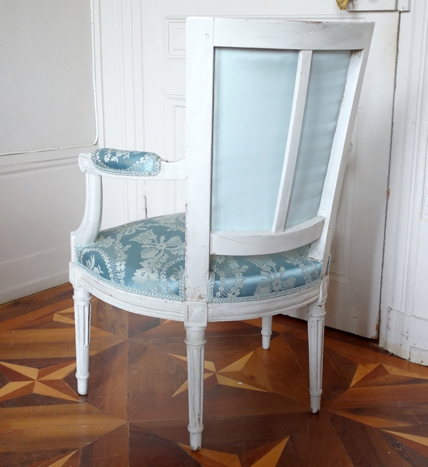 Set of 4 Louis XVI cabriolet armchairs covered with blue silk - France, late 18th century