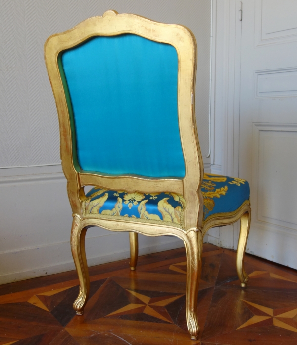 Louis XV seats set : 7 gold leaf gilt wood pieces, Tassinari & Chatel silk